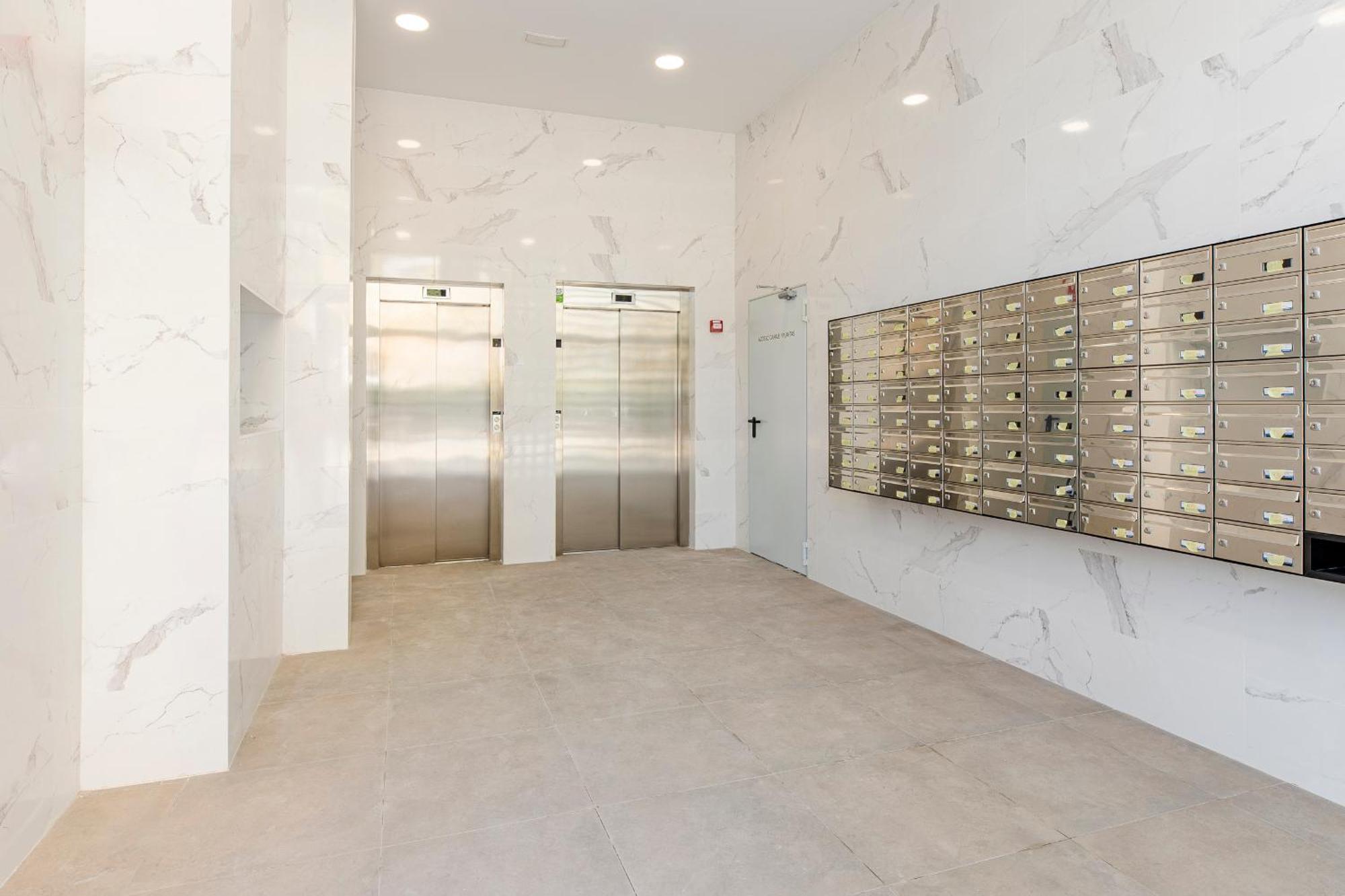 Apartamentos Canet Al Mar. كانيت ذي بيرينغير المظهر الخارجي الصورة