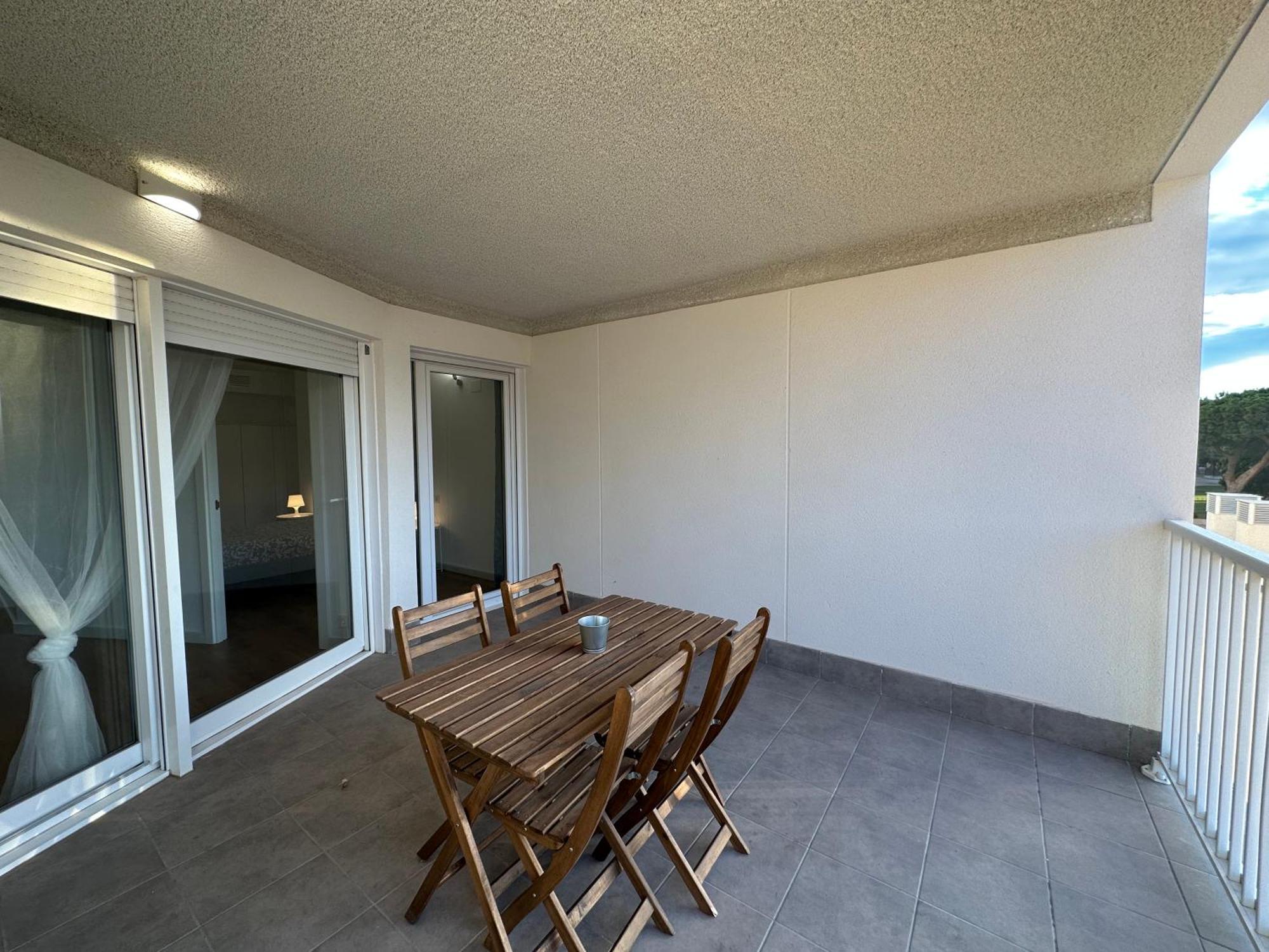 Apartamentos Canet Al Mar. كانيت ذي بيرينغير المظهر الخارجي الصورة